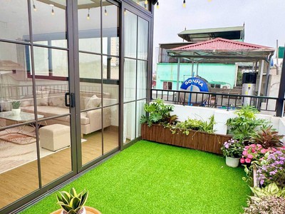 Chính chủ cho thuê MBKD mặt hồ hoàng càu 91