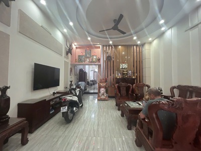 Chính chủ cho thuê MBKD mặt hồ hoàng càu 591