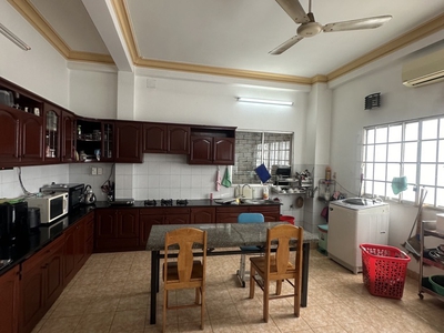 Chính chủ cho thuê MBKD mặt hồ hoàng càu 742