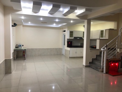 Bán nhà mtkd 3 tầng đúc, hxh lớn, âu cơ q.tb, 2