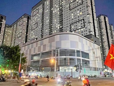 Chính chủ cho thuê MBKD mặt hồ hoàng càu 740