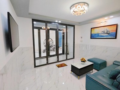 Bán nhà mới căn góc 2 tầng tttp hẻm ô tô đường quốc tuấn p.tân tiến 1