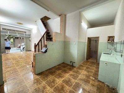 Chính chủ cho thuê MBKD mặt hồ hoàng càu 2220