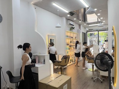 Chính chủ cho thuê MBKD mặt hồ hoàng càu 1767