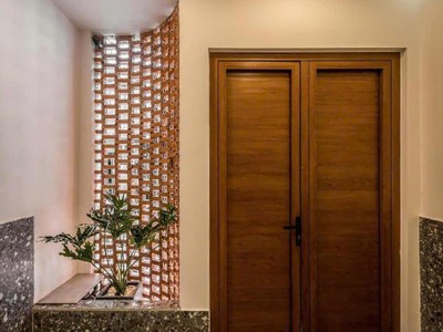 Chính chủ cho thuê MBKD mặt hồ hoàng càu 1683