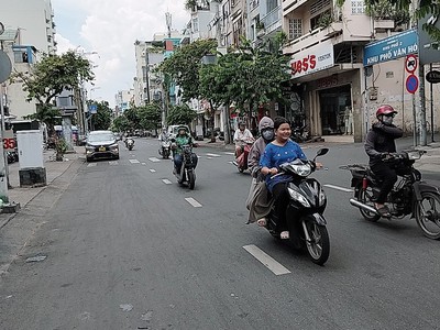 Chính chủ cho thuê MBKD mặt hồ hoàng càu 1763