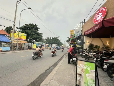 Chính chủ cho thuê MBKD mặt hồ hoàng càu 917