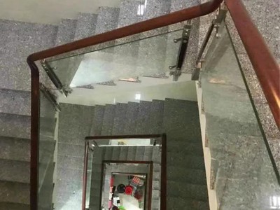 Chính chủ cho thuê MBKD mặt hồ hoàng càu 393