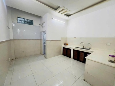 --bán nhà hxh nhất chi mai, phường 13 tân bình  6 9  3 lầu  10 tỷ 2