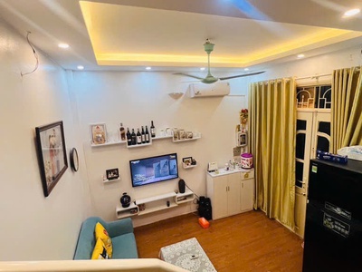 Chính chủ cho thuê MBKD mặt hồ hoàng càu 1639