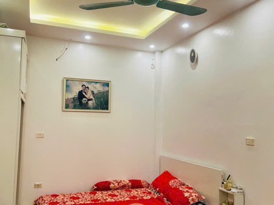 Chính chủ cho thuê MBKD mặt hồ hoàng càu 1635