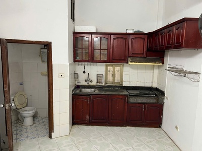 Chính chủ cho thuê MBKD mặt hồ hoàng càu 2141