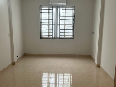 Chính chủ cho thuê MBKD mặt hồ hoàng càu 443
