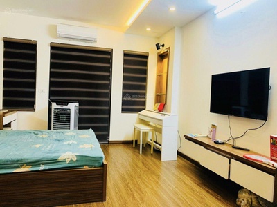 Chính chủ cho thuê MBKD mặt hồ hoàng càu 110