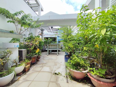 Chính chủ cho thuê MBKD mặt hồ hoàng càu 2182