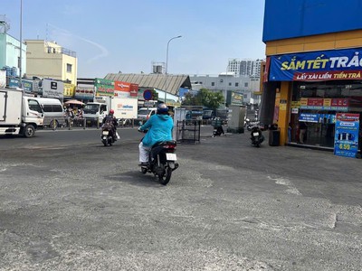 Chính chủ cho thuê MBKD mặt hồ hoàng càu 1339