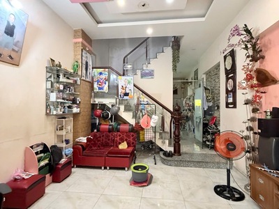 Chính chủ cho thuê MBKD mặt hồ hoàng càu 214
