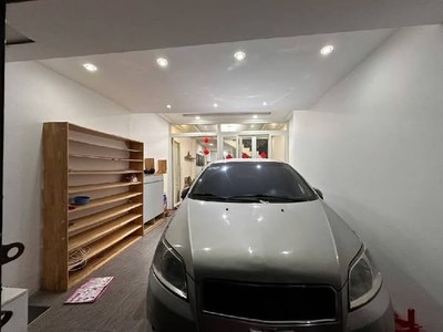 Quận 7 - hẻm lê thị chợ - ô tô 7 chỗ ngủ trong nhà - 2 tầng btct nhỉnh 7 đồng  - diện tích : 1
