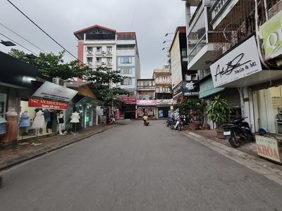 Chính chủ cho thuê MBKD mặt hồ hoàng càu 2421