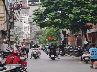 Chính chủ cho thuê MBKD mặt hồ hoàng càu 1989