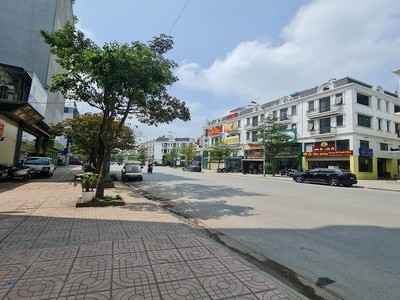 Chính chủ cho thuê MBKD mặt hồ hoàng càu 1906
