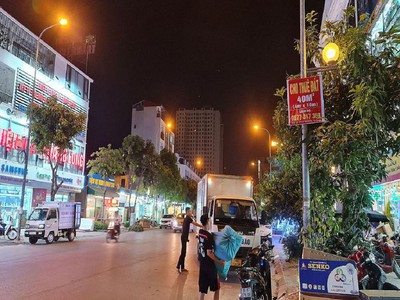 Chính chủ cho thuê MBKD mặt hồ hoàng càu 1943