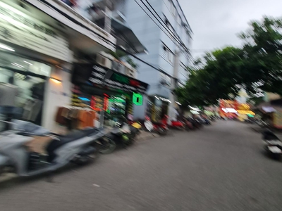Chính chủ cho thuê MBKD mặt hồ hoàng càu 897