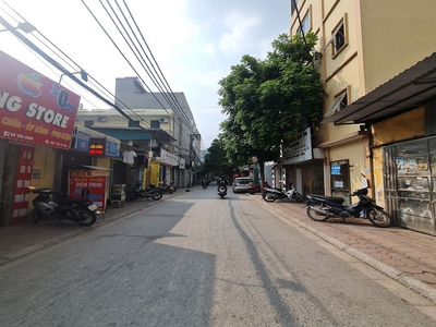 Chính chủ cho thuê MBKD mặt hồ hoàng càu 904