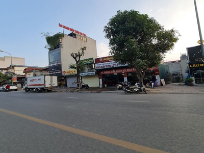 Chính chủ cho thuê MBKD mặt hồ hoàng càu 952