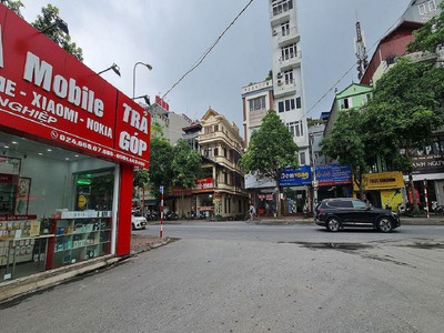 Chính chủ cho thuê MBKD mặt hồ hoàng càu 948