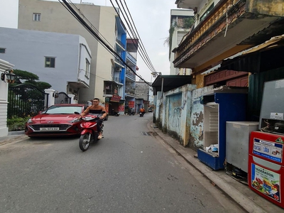 Chính chủ cho thuê MBKD mặt hồ hoàng càu 955