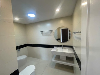 Chính chủ cho thuê MBKD mặt hồ hoàng càu 1292