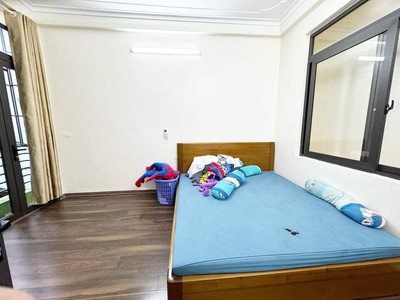 Chính chủ cho thuê MBKD mặt hồ hoàng càu 1307