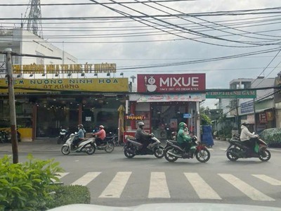 Chính chủ cho thuê MBKD mặt hồ hoàng càu 300