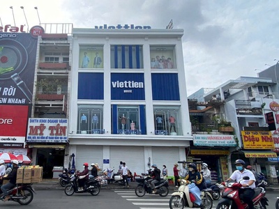 Chính chủ cho thuê MBKD mặt hồ hoàng càu 988