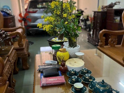 Chính chủ cho thuê MBKD mặt hồ hoàng càu 2258