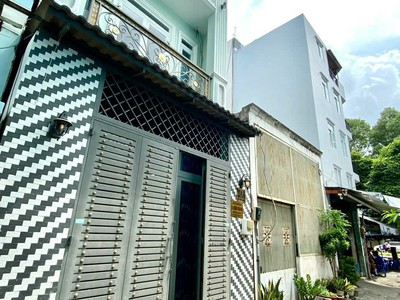 Chính chủ cho thuê MBKD mặt hồ hoàng càu 926