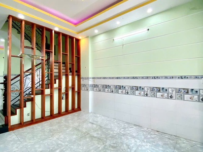 Chính chủ cho thuê MBKD mặt hồ hoàng càu 929