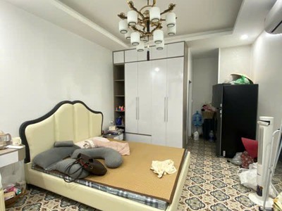Chính chủ cho thuê MBKD mặt hồ hoàng càu 370