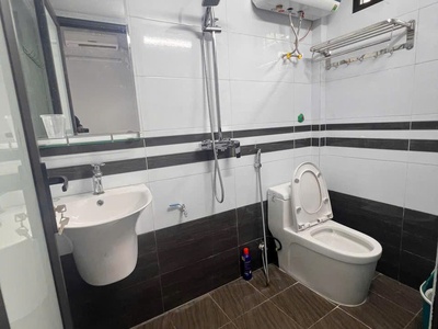 Chính chủ bán nhà 32m2,full nội thất cơ bản nhà số 30 tổ 40 p, thịnh liệt,hoàng mai,hn 4