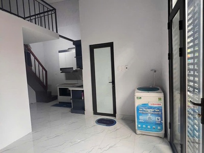 Chính chủ bán nhà 32m2,full nội thất cơ bản nhà số 30 tổ 40 p, thịnh liệt,hoàng mai,hn 1