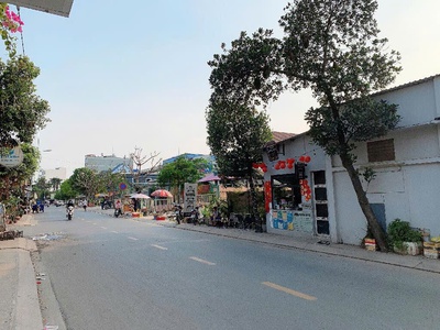 Bán nhà sân vườn hxh khu biệt thự đường vườn lài apđ quận 12 chỉ 9,3 tỷ- dt 215m2  10x21,5 - 2 tầng 1