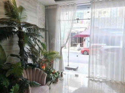 Bán nhà 4tầng mặt tiền phan đình phùng phường xương huân tp nha trang khánh hoà  gần biển gần chợ 1