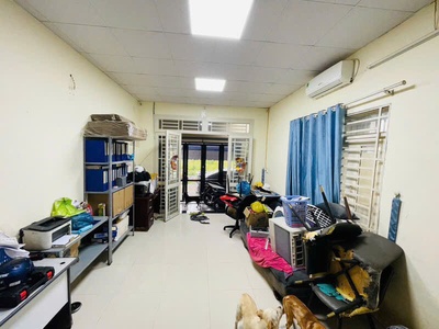 Chính chủ cho thuê MBKD mặt hồ hoàng càu 219