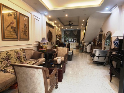 Bán nhà ngọc thụy - ô tô đỗ cửa, kinh doanh tốt   dt 61m   giá 11.7 tỷ 0