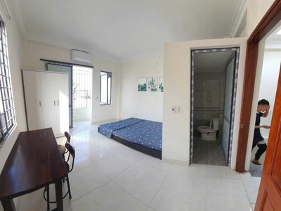 Chính chủ cho thuê MBKD mặt hồ hoàng càu 406