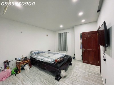 Chính chủ cho thuê MBKD mặt hồ hoàng càu 2102