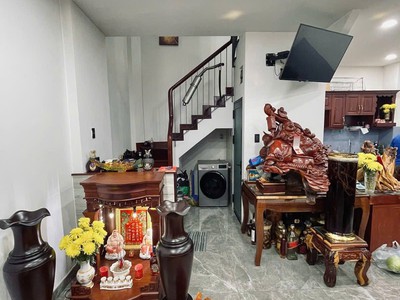 Chính chủ cho thuê MBKD mặt hồ hoàng càu 2093