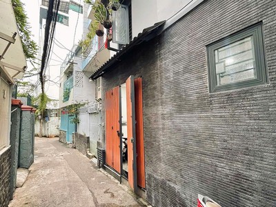 Chính chủ cho thuê MBKD mặt hồ hoàng càu 2100
