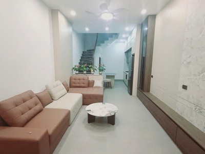 Chính chủ cho thuê MBKD mặt hồ hoàng càu 415